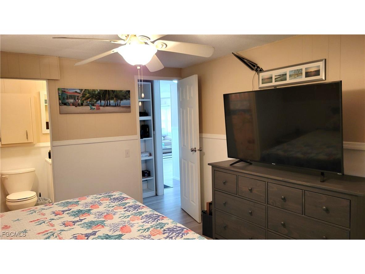 250 Hamlin Drive Fort Myers FL 33905 2025005506 image10
