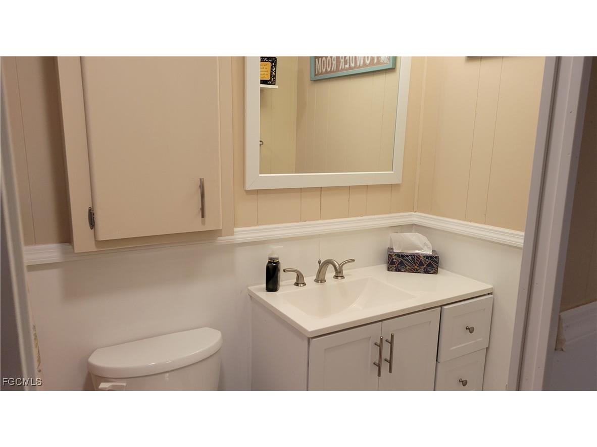 250 Hamlin Drive Fort Myers FL 33905 2025005506 image11