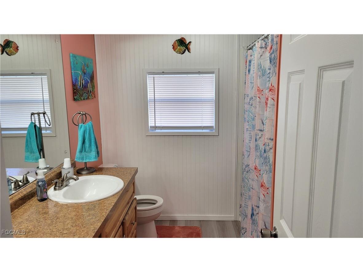 250 Hamlin Drive Fort Myers FL 33905 2025005506 image14