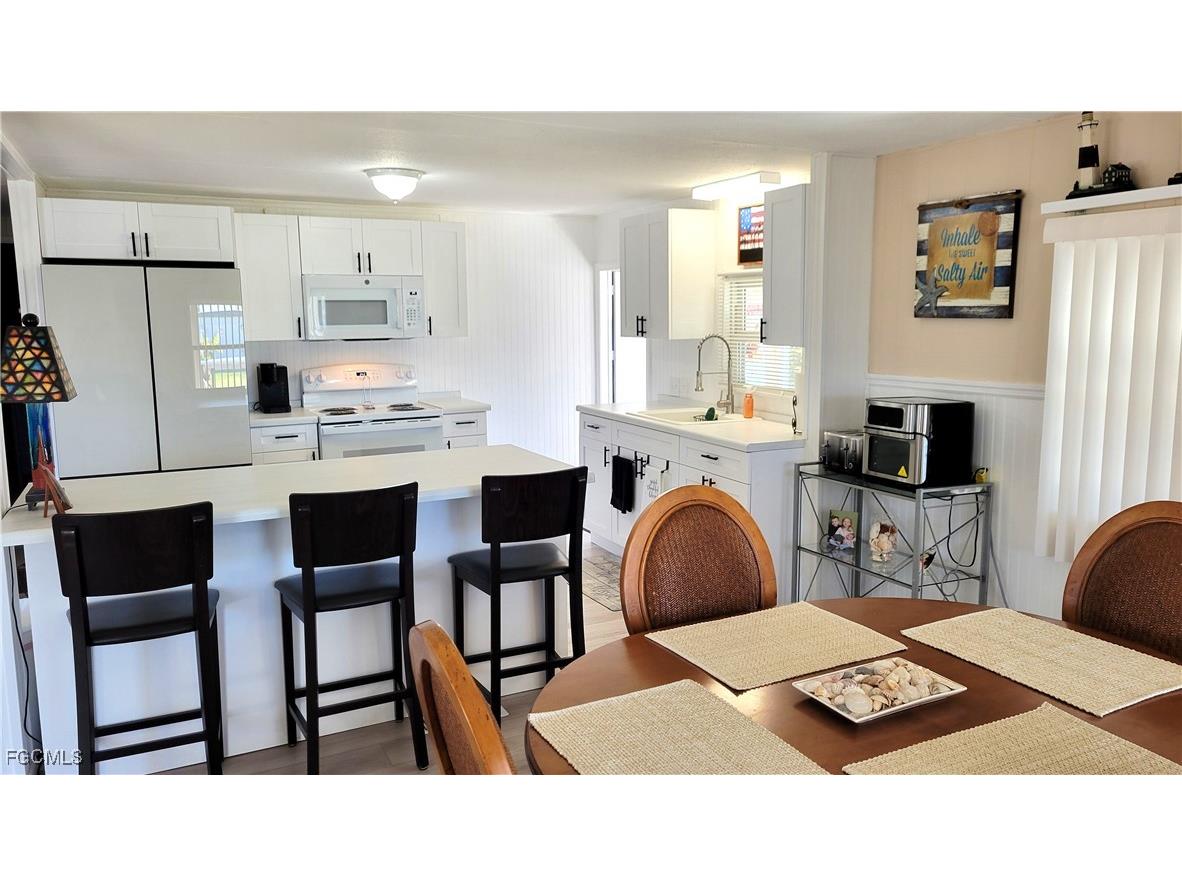 250 Hamlin Drive Fort Myers FL 33905 2025005506 image5