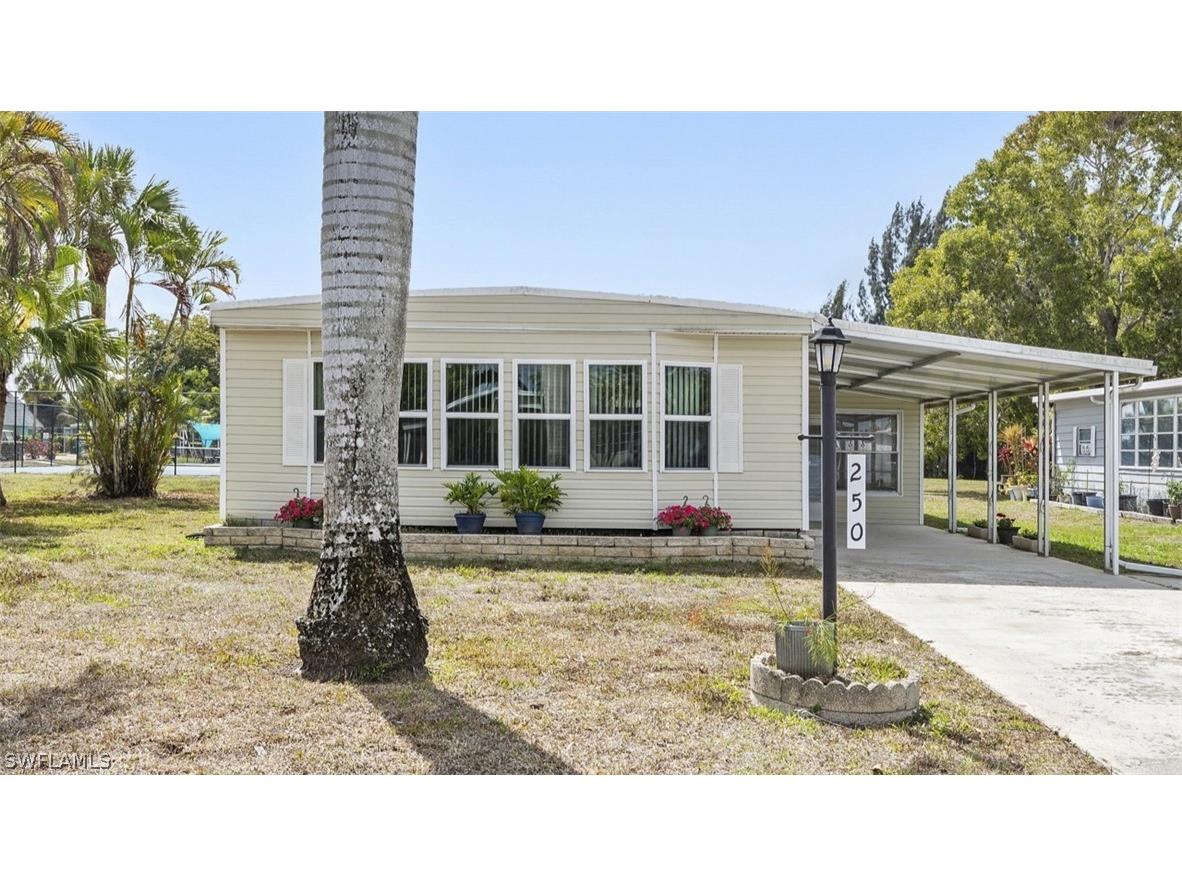 250 Indian Key Lane Naples FL 34114 226011426 image1