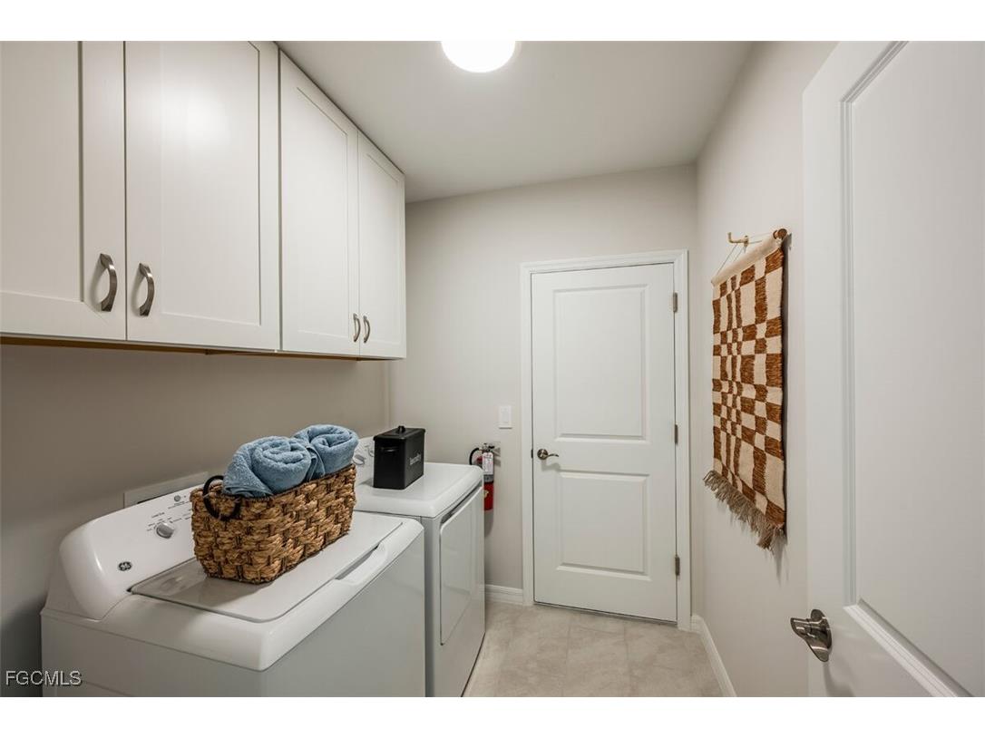 250 Lakeside Breeze Way Lehigh Acres FL 33936 2025018103 image14