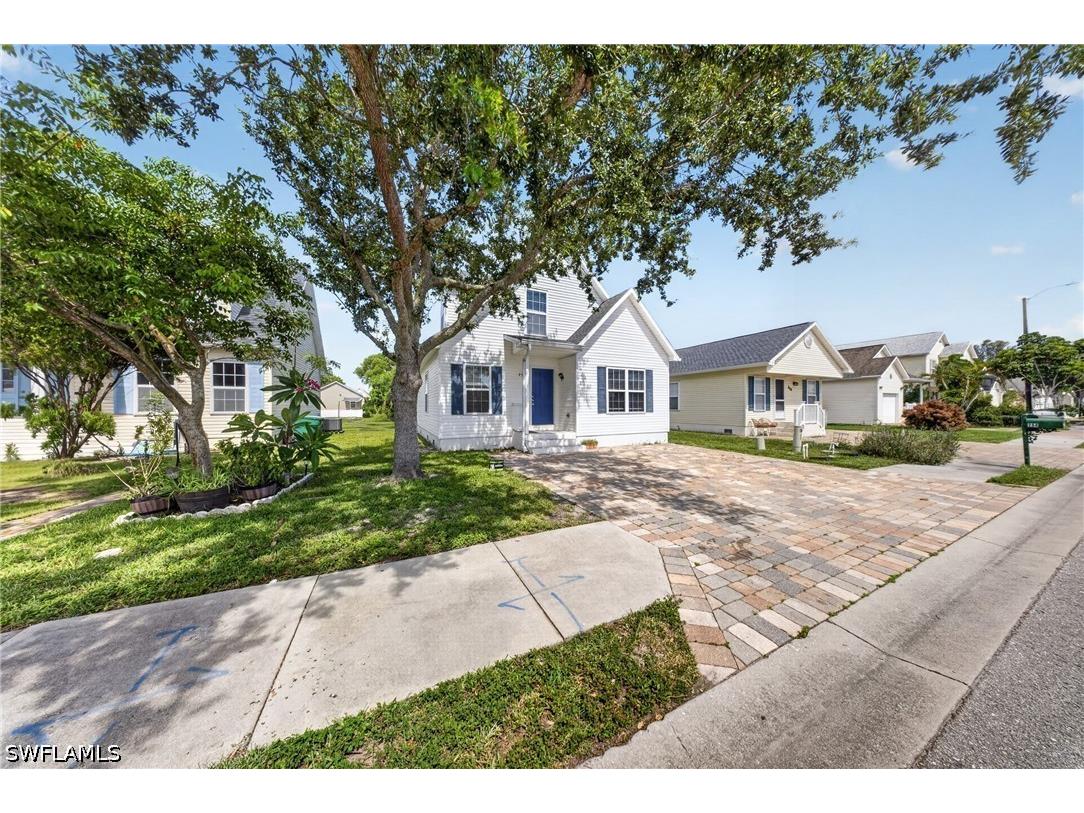 250 Leawood Circle Naples FL 34104 226023239 image2