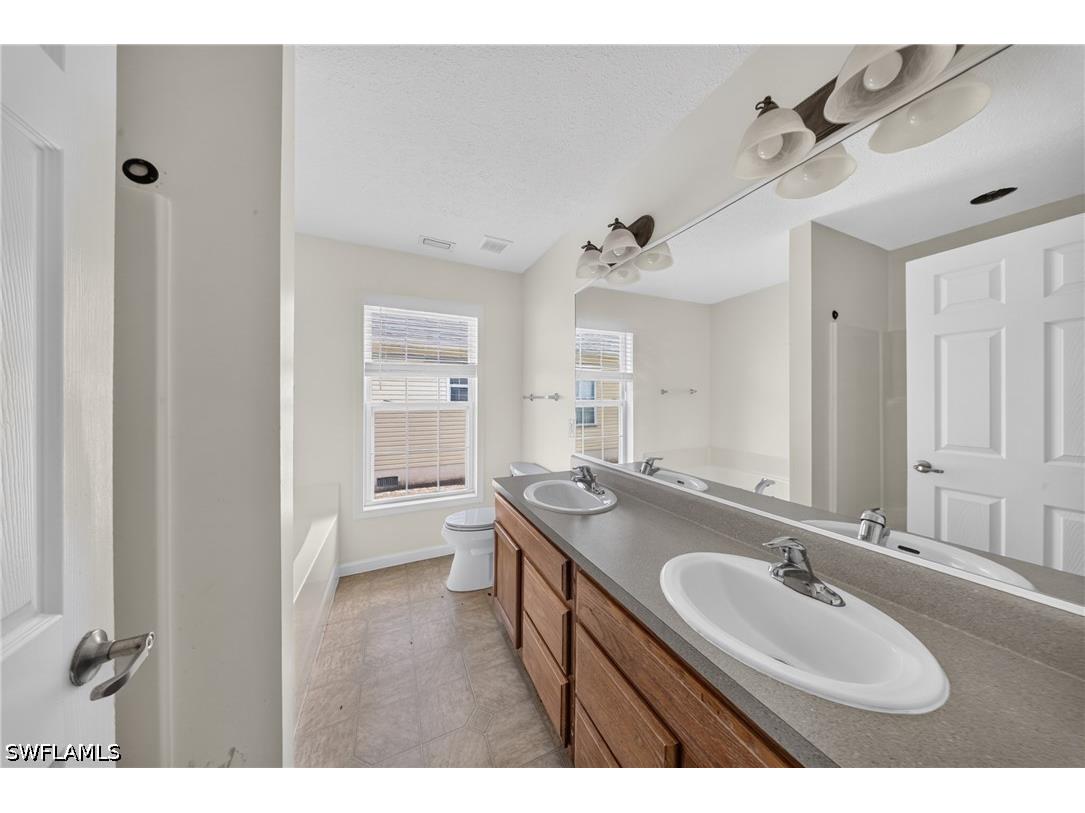 250 Leawood Circle Naples FL 34104 226023239 image31