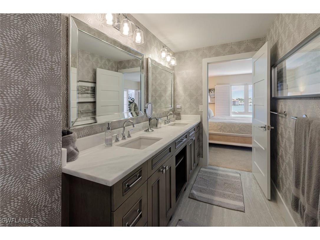 250 Park Shore Drive #302 Naples FL 34103 225048698 image20