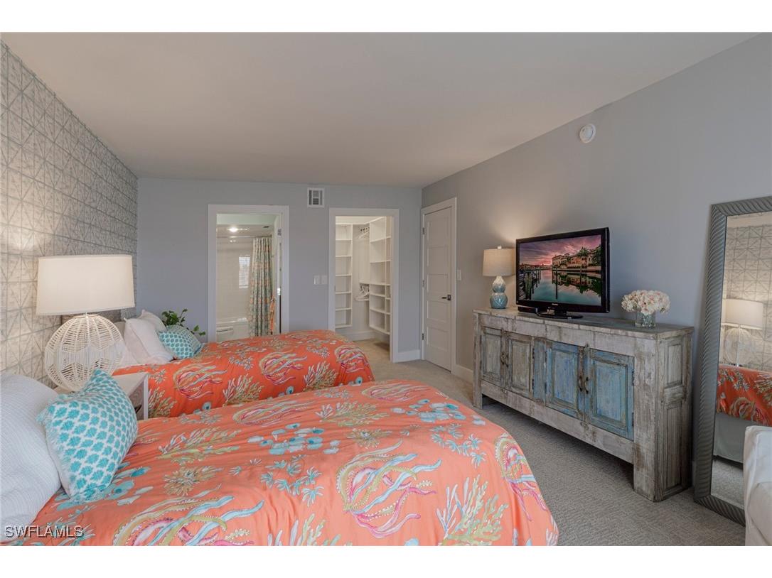 250 Park Shore Drive #302 Naples FL 34103 225048698 image25