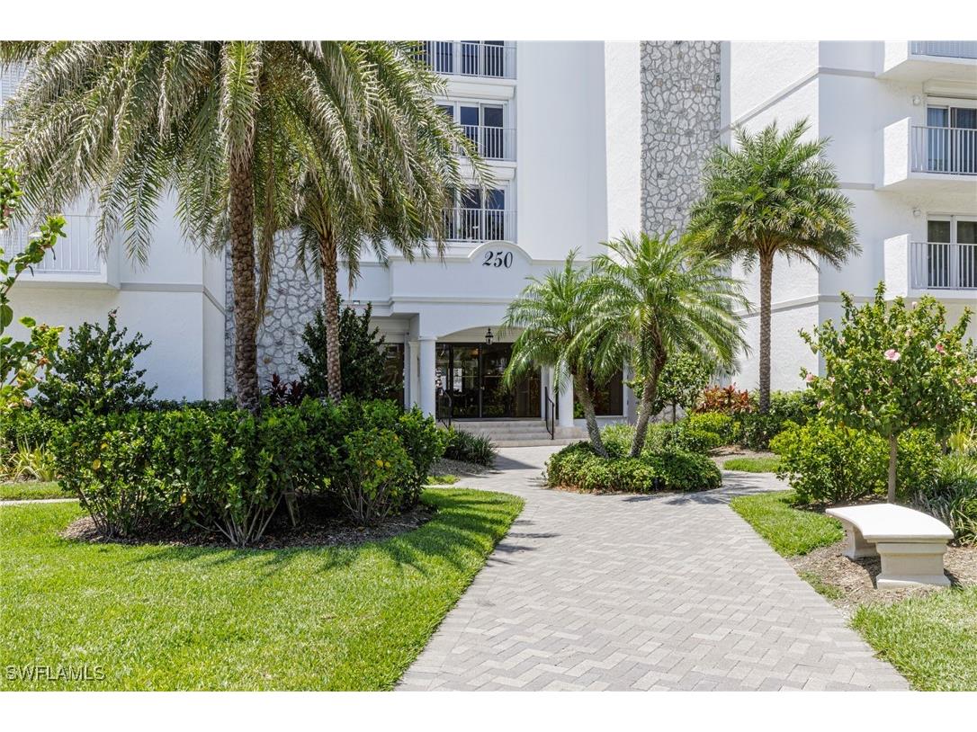 250 Park Shore Drive #302 Naples FL 34103 225048698 image3