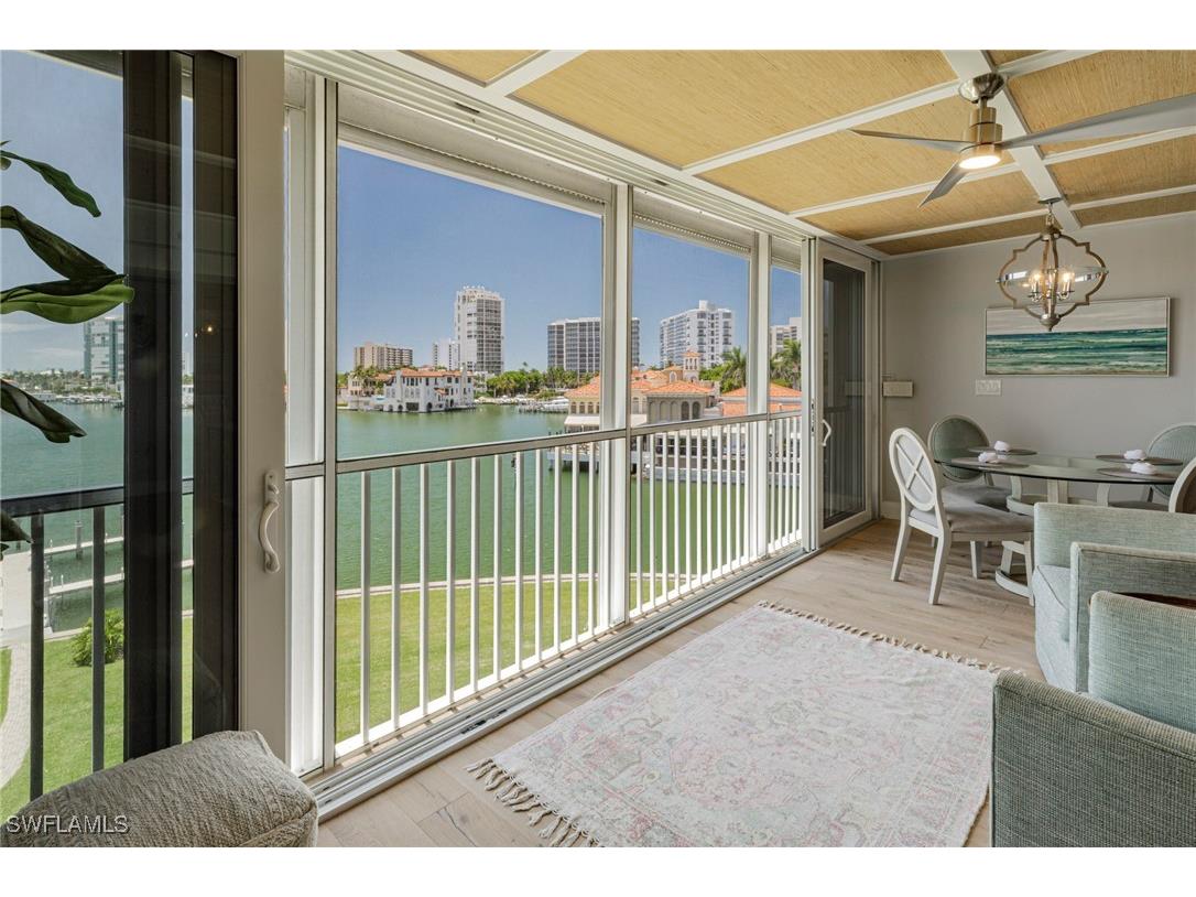 250 Park Shore Drive #302 Naples FL 34103 225048698 image8