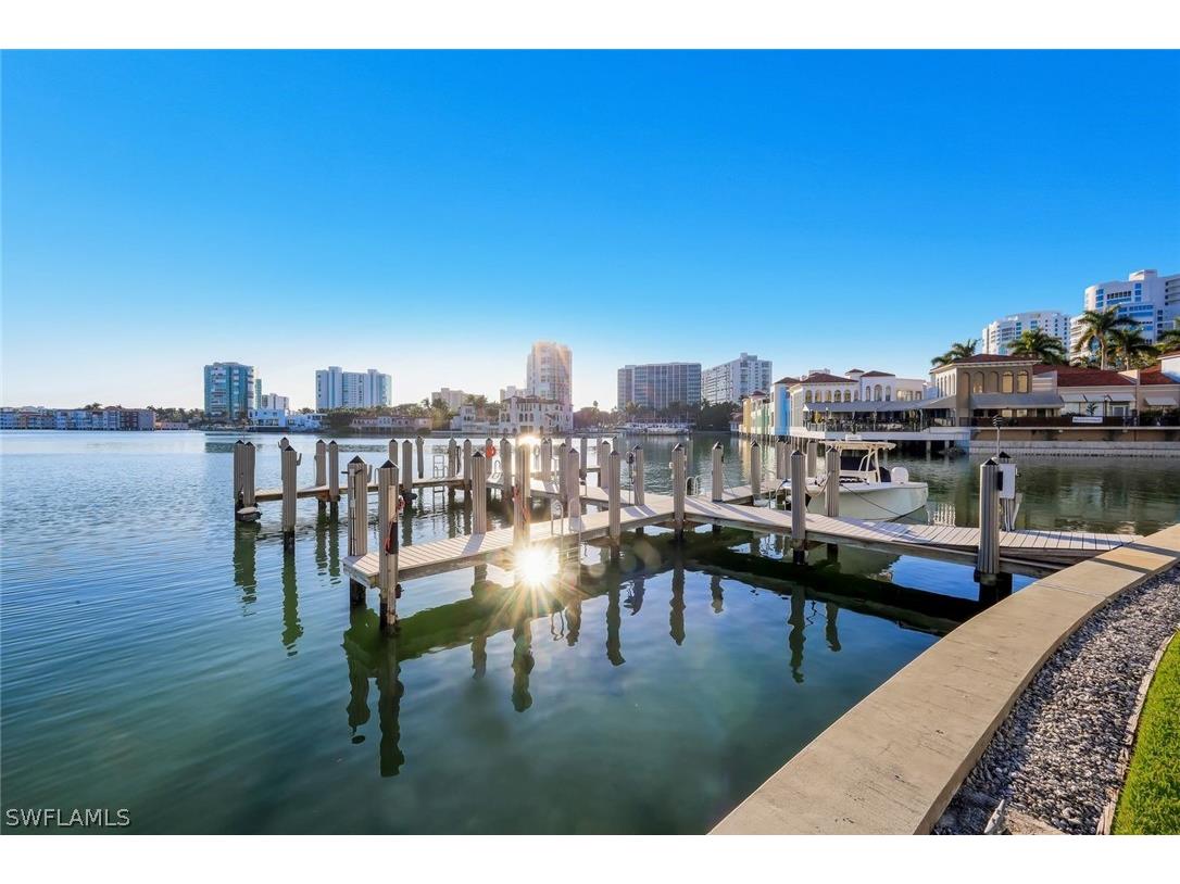 250 Park Shore Drive #801 Naples FL 34103 226006478 image21