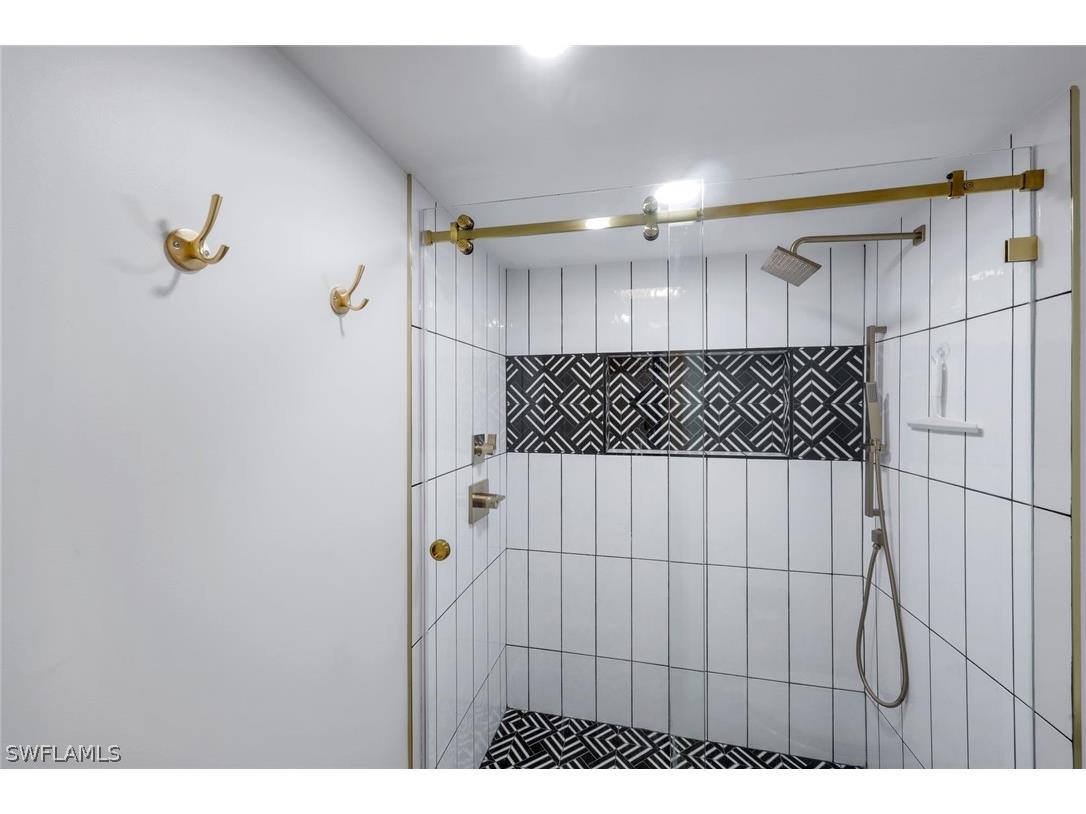 250 Park Shore Drive #801 Naples FL 34103 226006478 image22