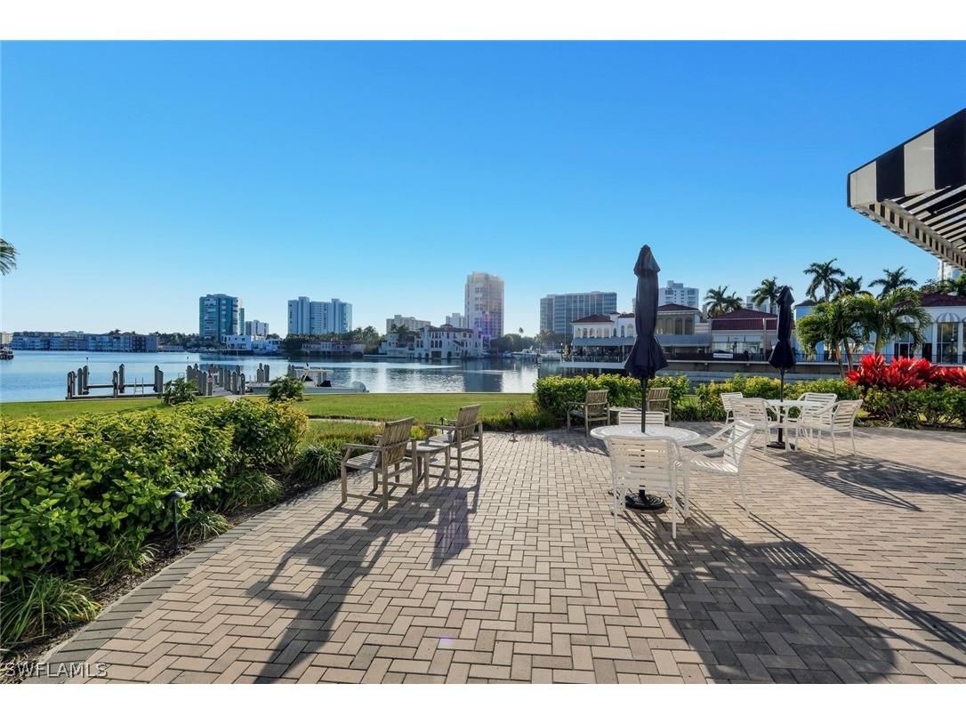 250 Park Shore Drive #801 Naples FL 34103 226006478 image32