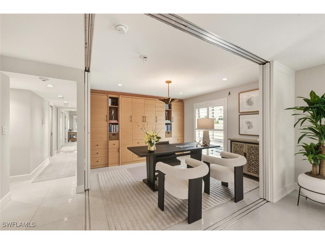 250 Park Shore Drive E #101 Naples FL 34103 225081511 image17