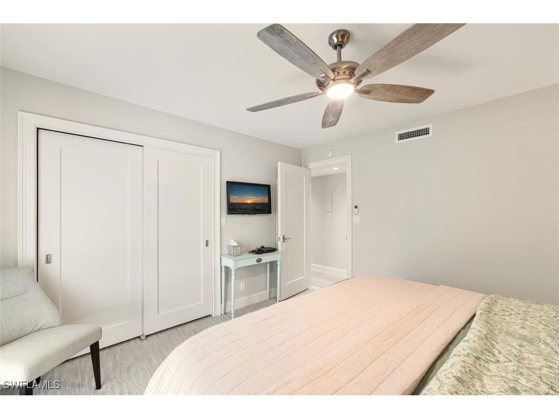 250 Park Shore Drive E #101 Naples FL 34103 225081511 image24