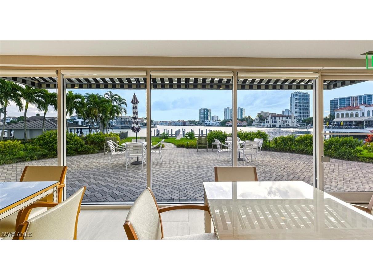 250 Park Shore Drive E #101 Naples FL 34103 225081511 image28