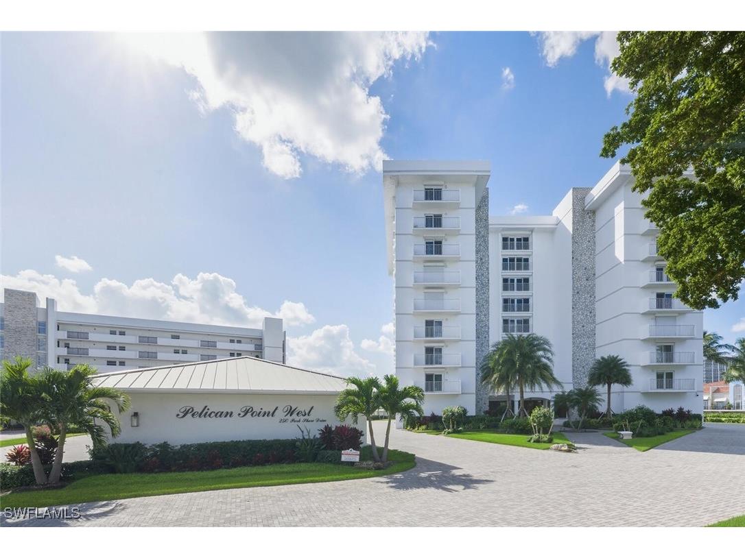 250 Park Shore Drive E #101 Naples FL 34103 225081511 image45