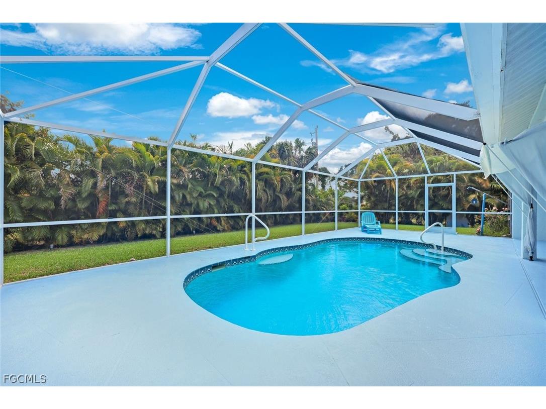 250 SE 44th Street Cape Coral FL 33904 2026013288 image2