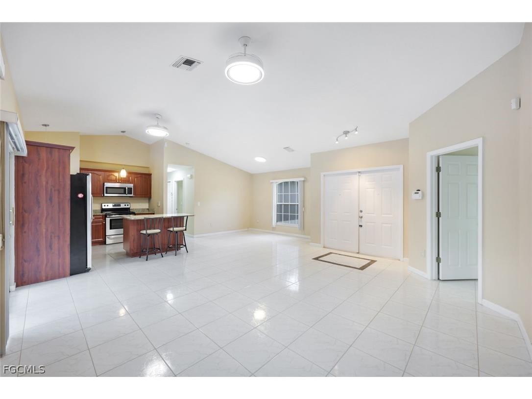 250 SE 44th Street Cape Coral FL 33904 2026013288 image5