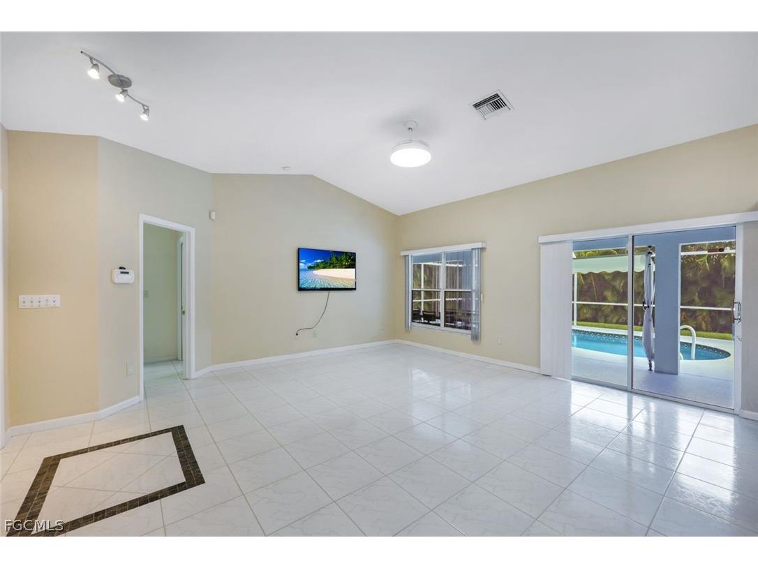 250 SE 44th Street Cape Coral FL 33904 2026013288 image6