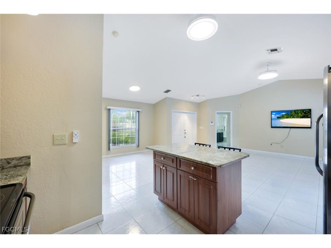 250 SE 44th Street Cape Coral FL 33904 2026013288 image8