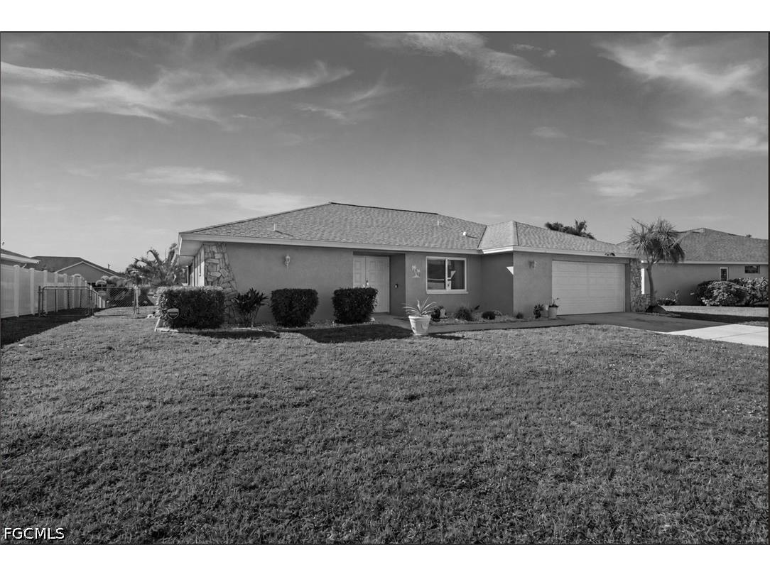 250 SW 37th Terrace Cape Coral FL 33914 2026005462 image1