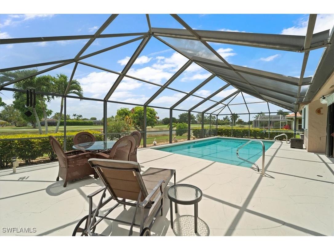 250 Torrey Pines Point Naples FL 34113 225045570 image1