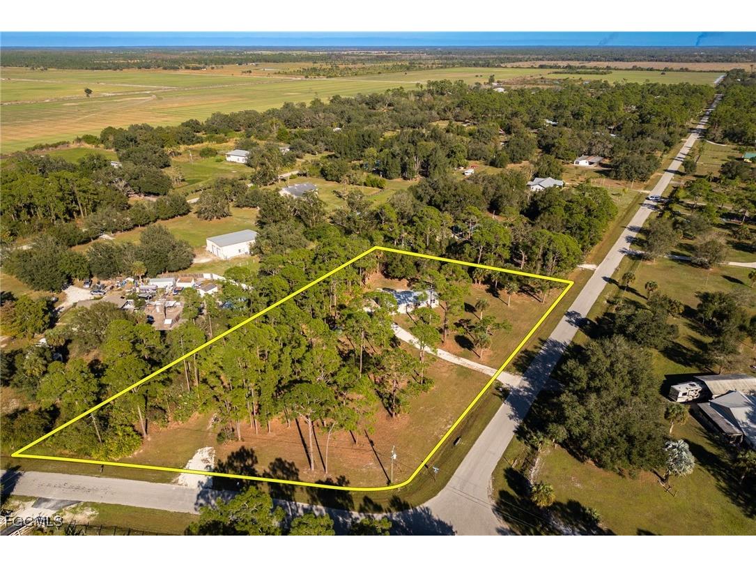 250 Trader Road Labelle FL 33935 2025022985 image1