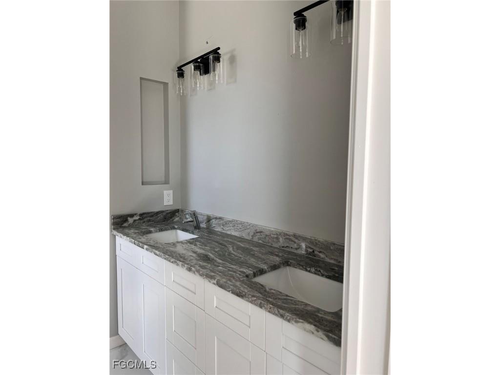 2500 41st Street SW Lehigh Acres FL 33976 2025009196 image9