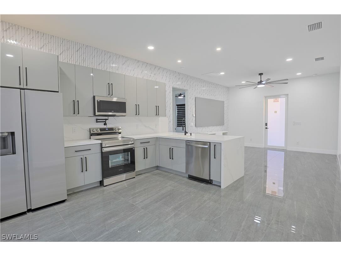 2500 72nd Street W Lehigh Acres FL 33971 226008415 image4