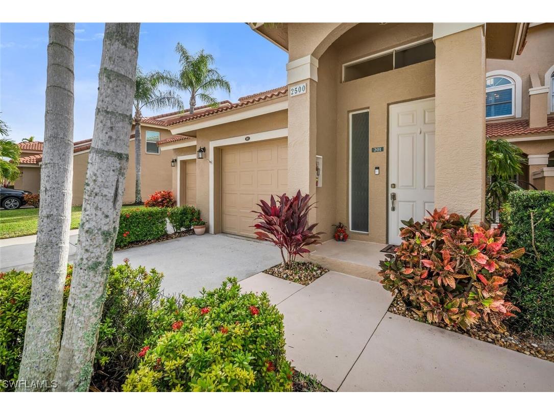 2500 Aspen Creek Lane #201 Naples FL 34119 224009643 image1