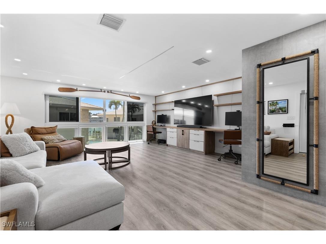 2500 Gulf Shore Boulevard N #N7 Naples FL 34103 225029873 image3