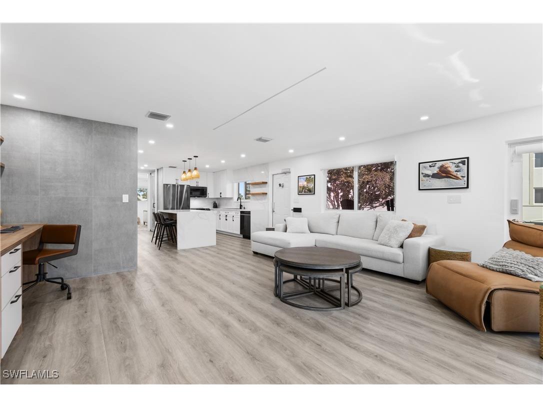 2500 Gulf Shore Boulevard N #N7 Naples FL 34103 225029873 image4