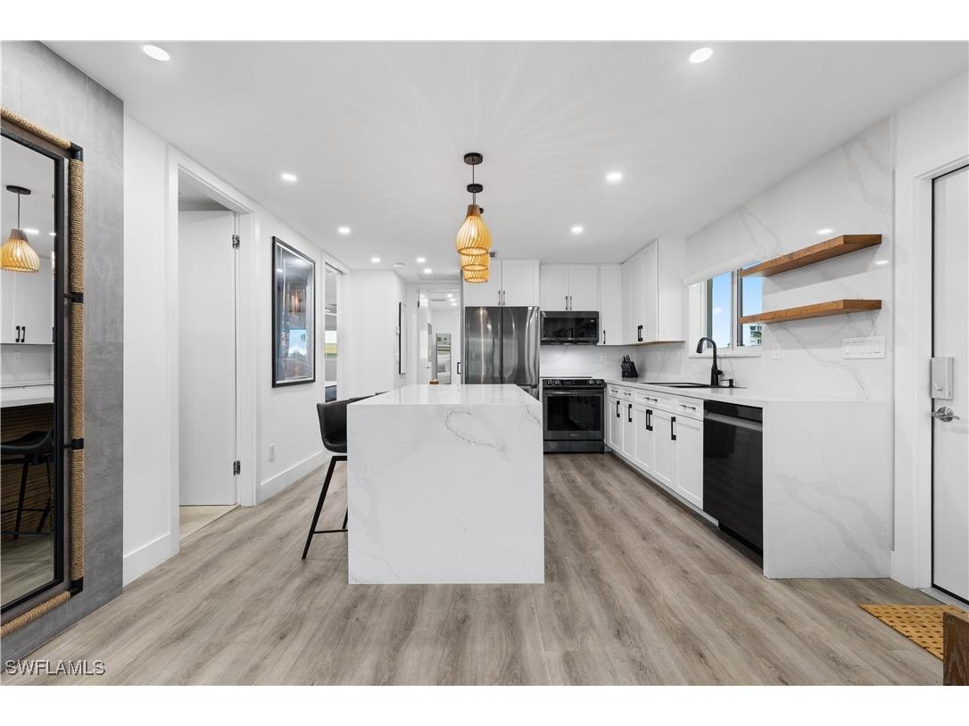 2500 Gulf Shore Boulevard N #N7 Naples FL 34103 225029873 image8