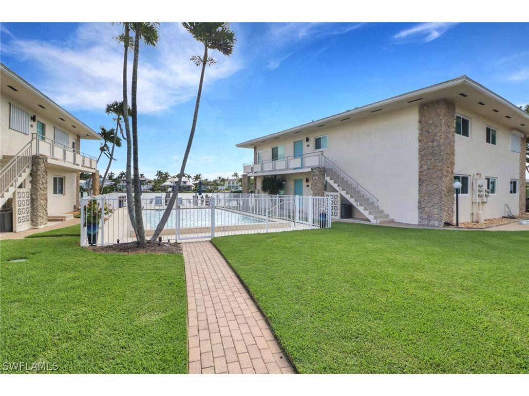 2500 Gulf Shore Boulevard N #S10 Naples FL 34103 226006114 image31