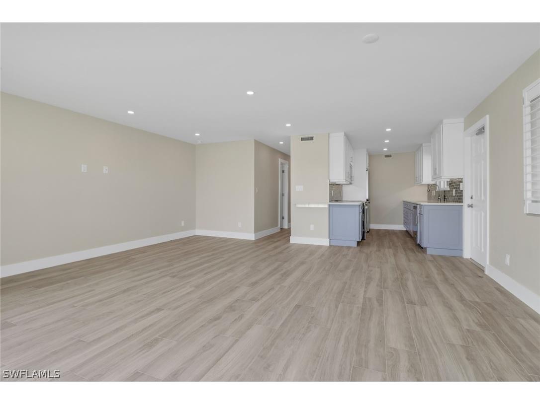 2500 Gulf Shore Boulevard N #S10 Naples FL 34103 226006114 image8