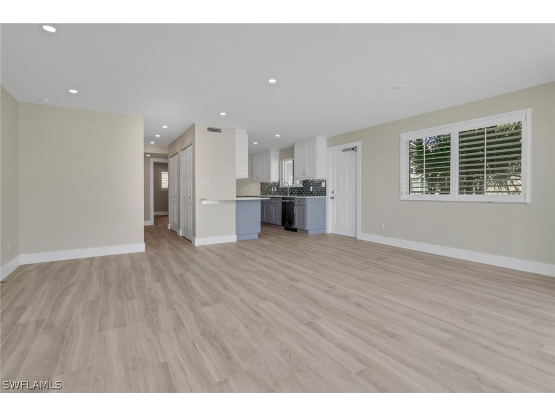 2500 Gulf Shore Boulevard N #S10 Naples FL 34103 226006114 image9