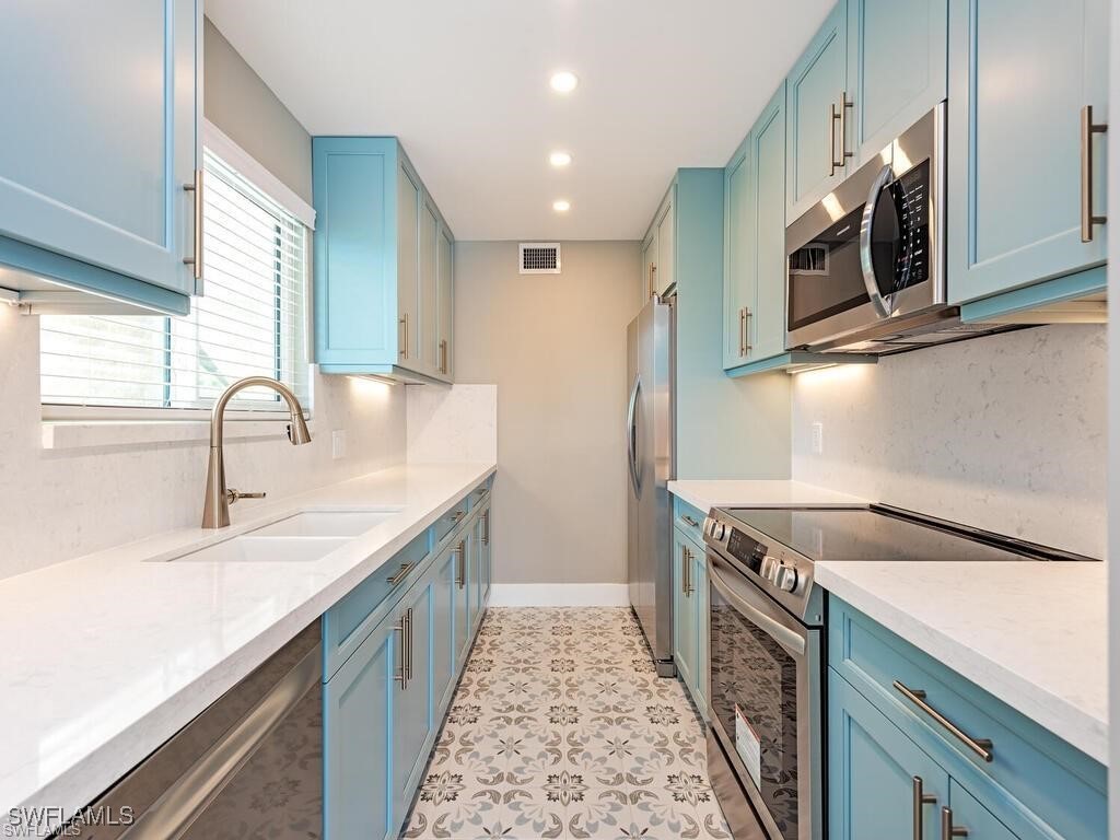 2500 Gulf Shore Boulevard N #S9 Naples FL 34103 225085062 image5