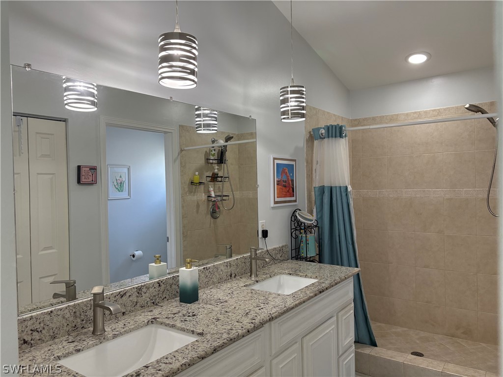 2500 Lee Street Naples FL 34112 226009356 image12