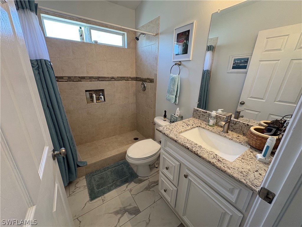 2500 Lee Street Naples FL 34112 226009356 image9