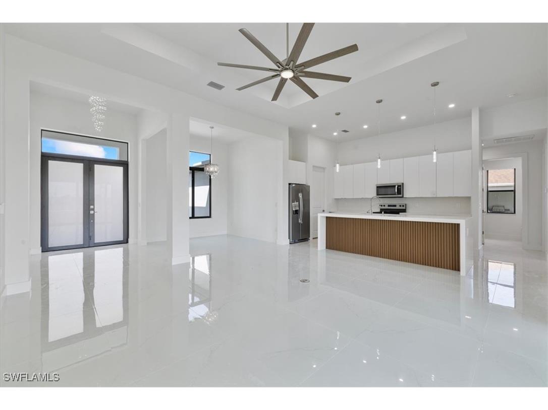 2500 NW 7th Street Cape Coral FL 33993 225034776 image2