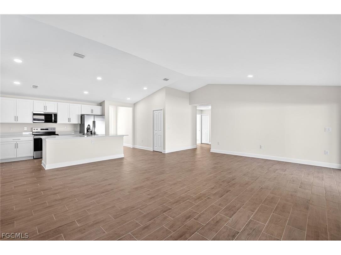 2500 NW 8th Place Cape Coral FL 33993 2026011109 image11