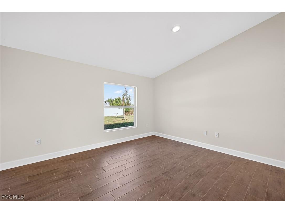 2500 NW 8th Place Cape Coral FL 33993 2026011109 image13