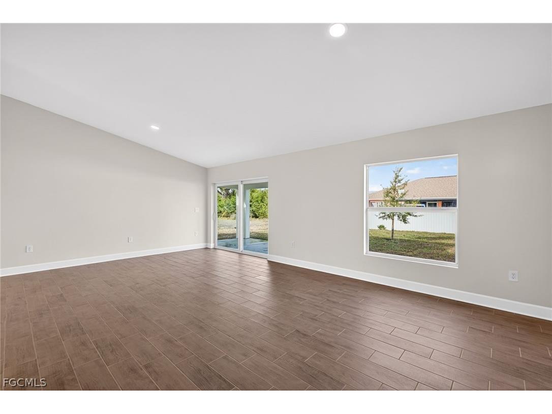 2500 NW 8th Place Cape Coral FL 33993 2026011109 image15