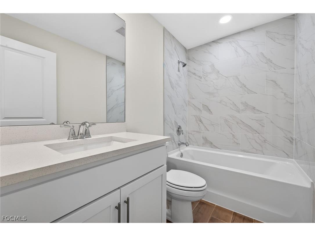 2500 NW 8th Place Cape Coral FL 33993 2026011109 image16
