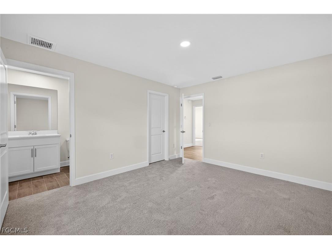 2500 NW 8th Place Cape Coral FL 33993 2026011109 image21