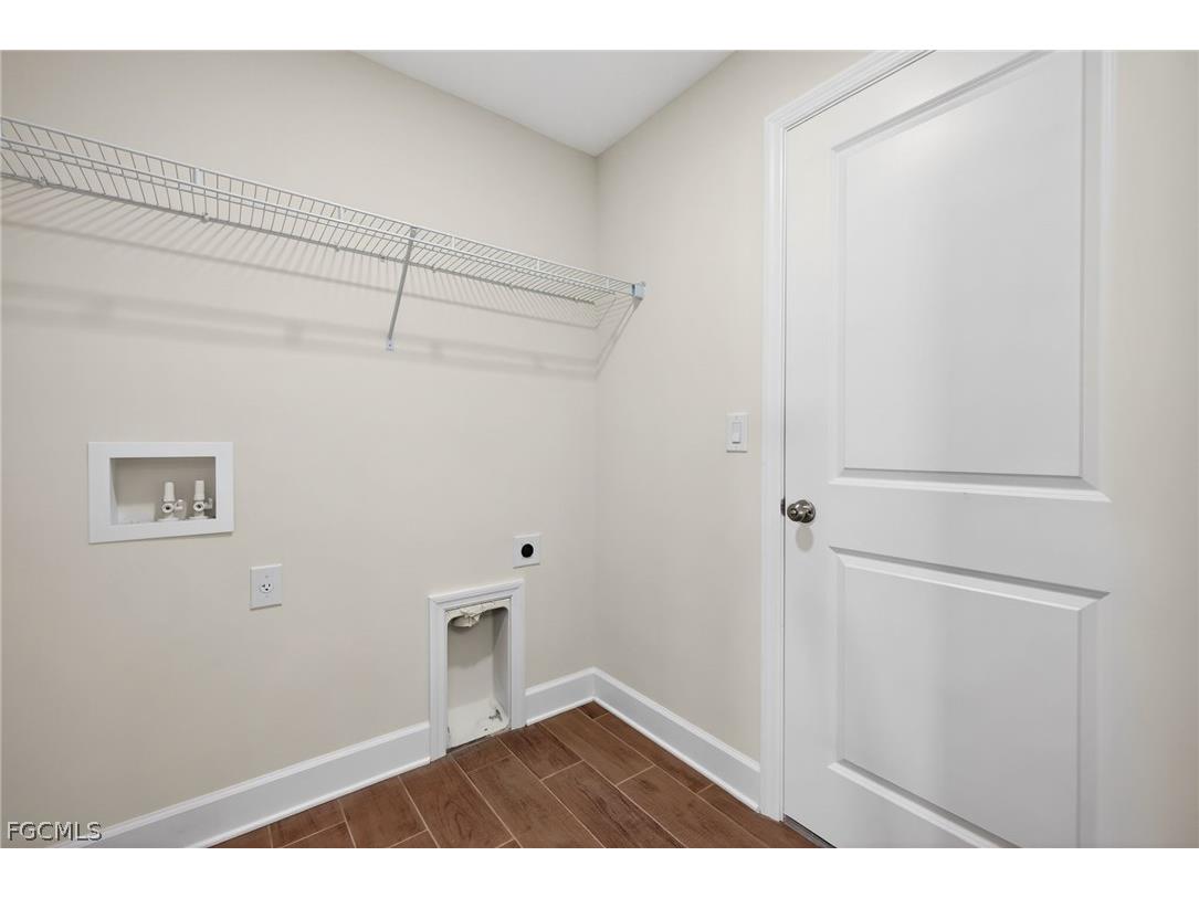 2500 NW 8th Place Cape Coral FL 33993 2026011109 image27