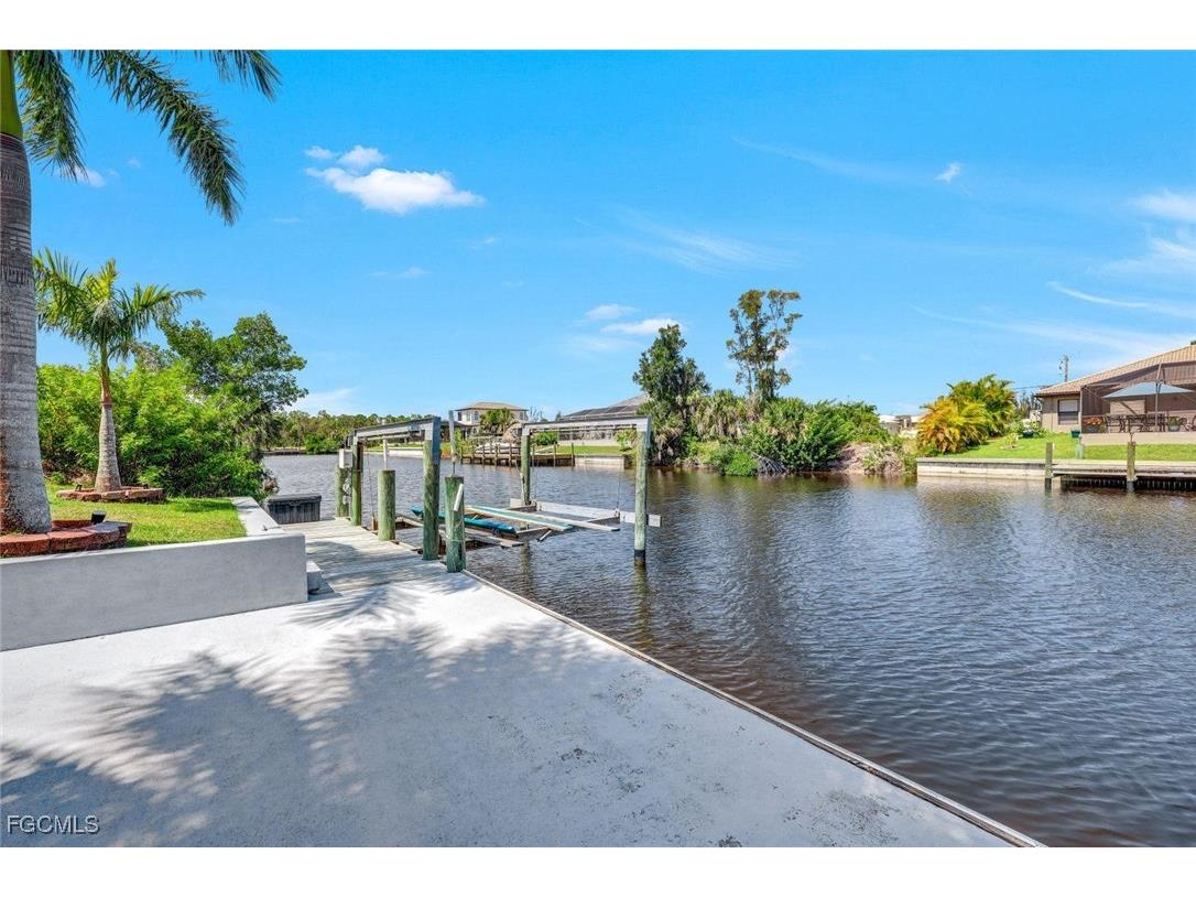 2500 Old Burnt Store Road N Cape Coral FL 33993 2025013510 image8