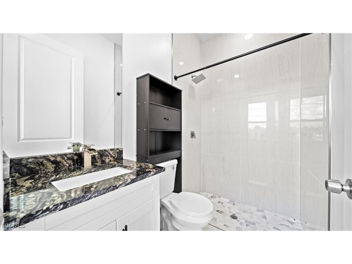 2501 26th Street W Lehigh Acres FL 33971 2026003609 image17