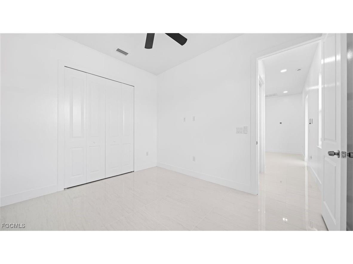 2501 26th Street W Lehigh Acres FL 33971 2026003609 image20