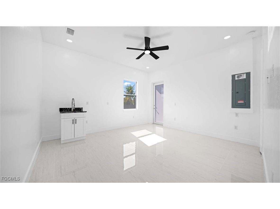 2501 26th Street W Lehigh Acres FL 33971 2026003609 image24