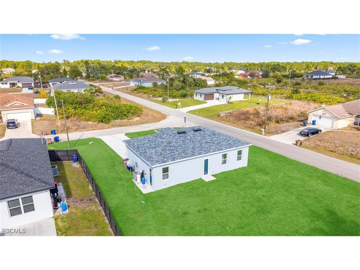 2501 26th Street W Lehigh Acres FL 33971 2026003609 image31
